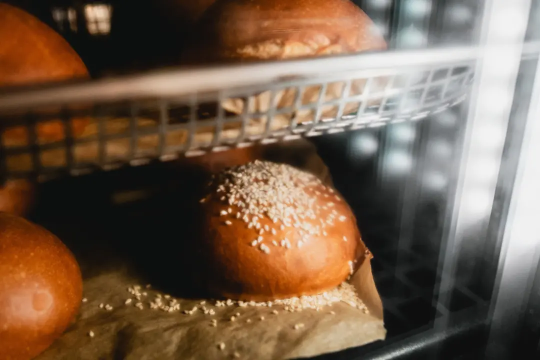 Počastite se vrhunskom pizzom i burgerima iz Victorije! 