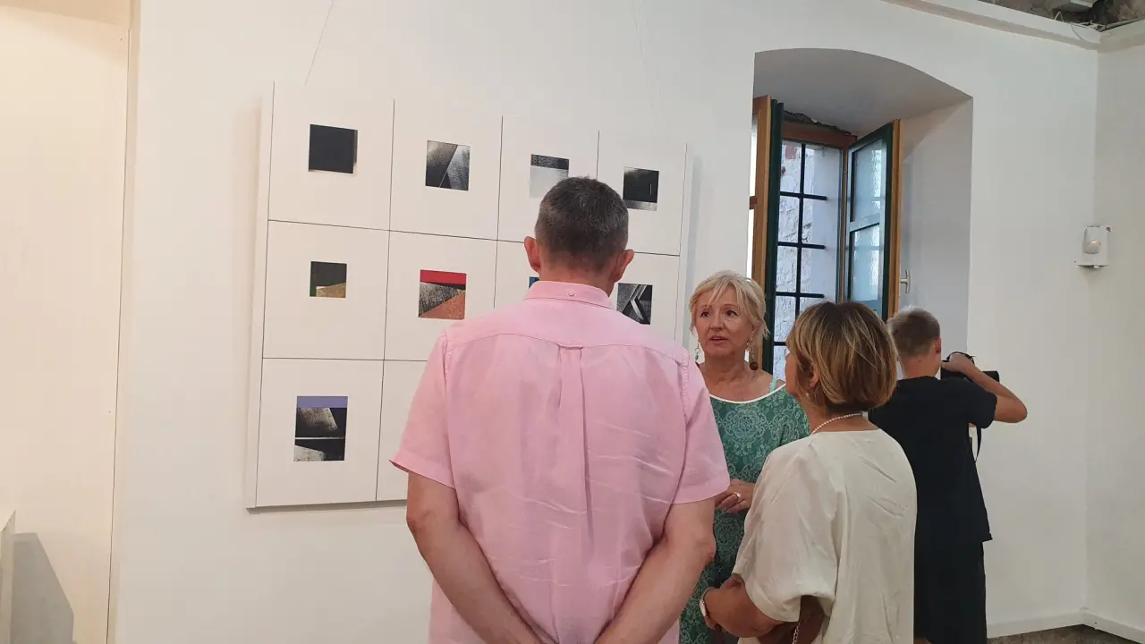 More ljudi obala