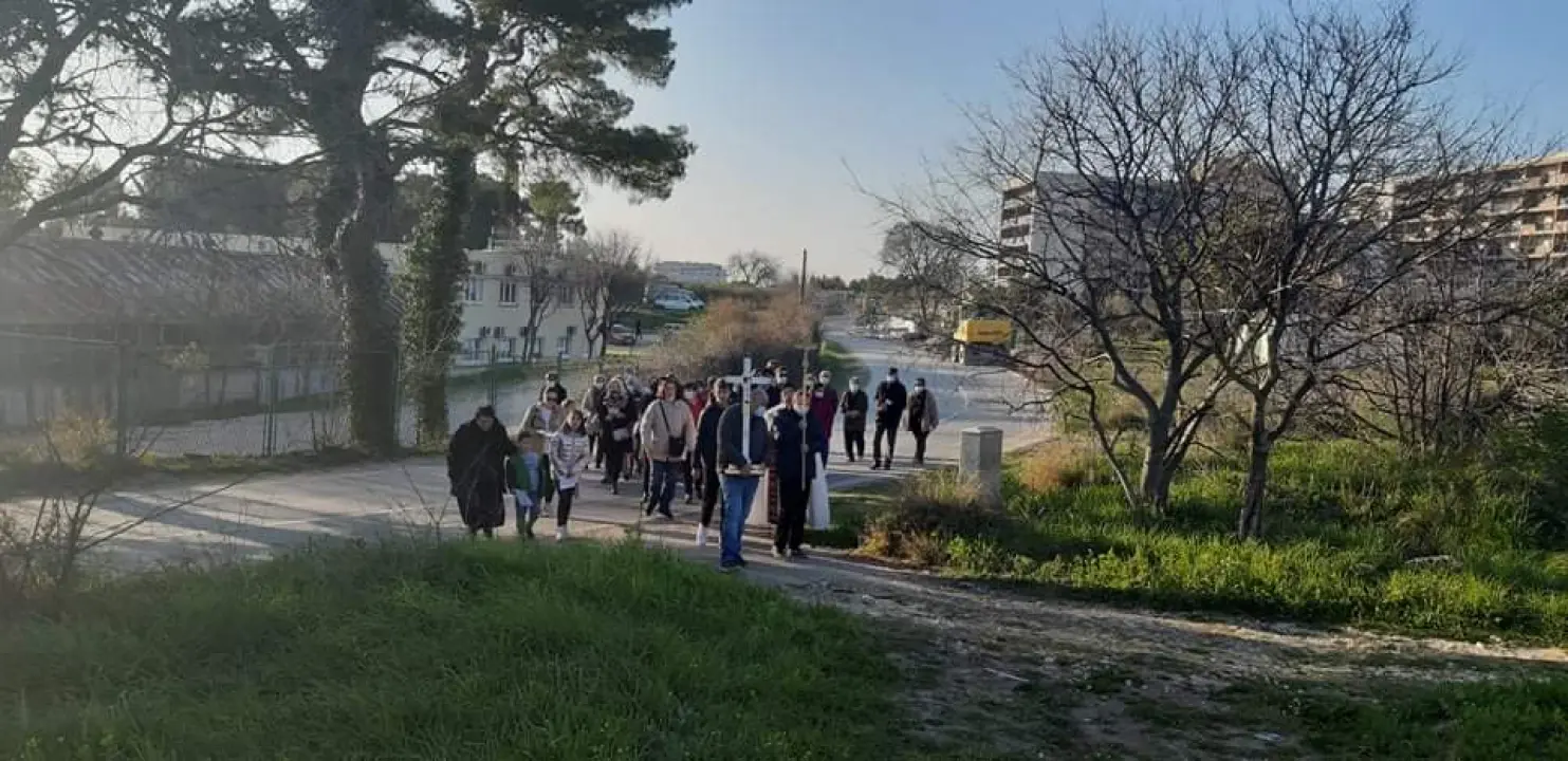 Na Vidicima održan Križni put od crkve sv. Petra do crkve sv. Mare