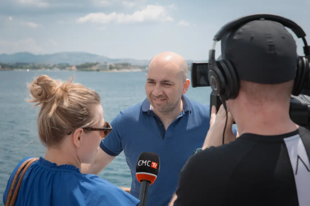 Neda Ukraden promovirala novi album na brodu od Vodica do Šibenika