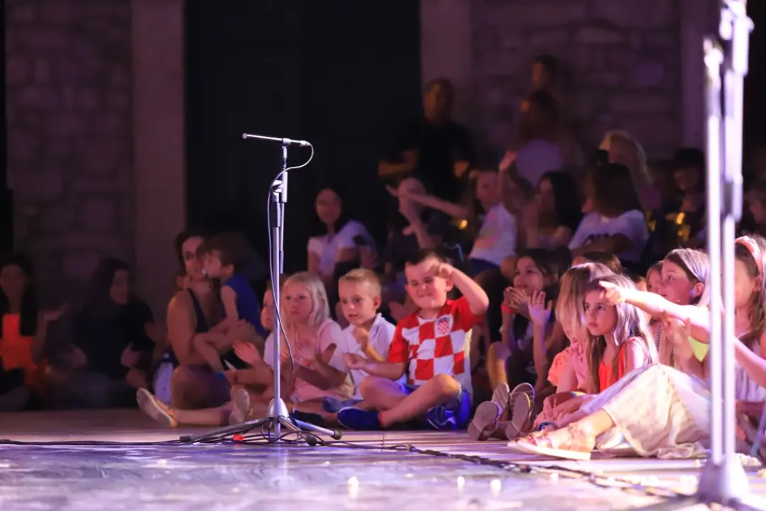 Šibenski glumci vraćaju se kući, a grad cijeli u znaku lijepe pisane riječi     