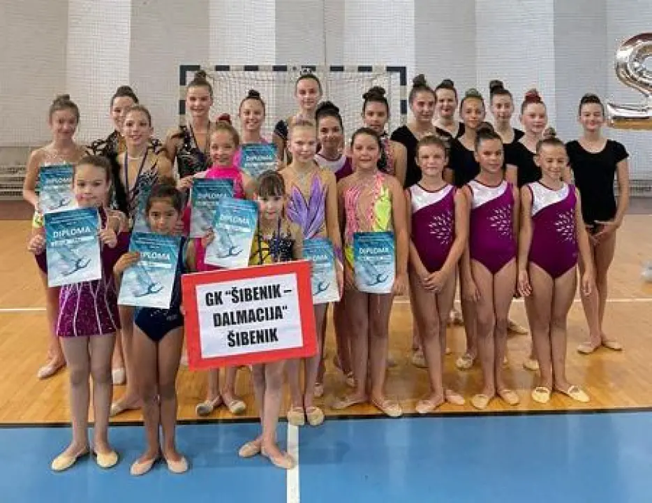 Gimnastičarke Šibenik-Dalmacije predstavile se u sjajnom svjetlu, osvojile mnoštvo medalja