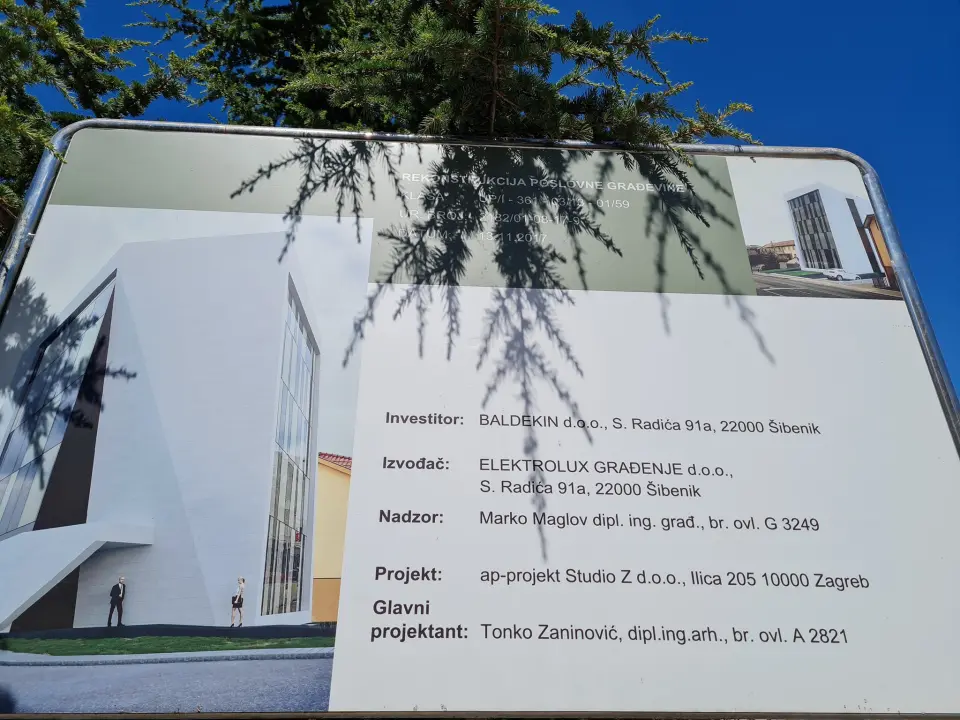 Teška mehanizacija na Baldekinu 1. srpnja šteti iznajmljivačima, Dino Karađole: ‘Investitor je dobar čovjek’
