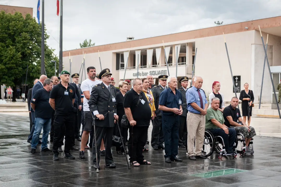 Obilježavanje 26. obljetnice VRO Oluja: Pogledajte kako je jutros bilo u Kninu 