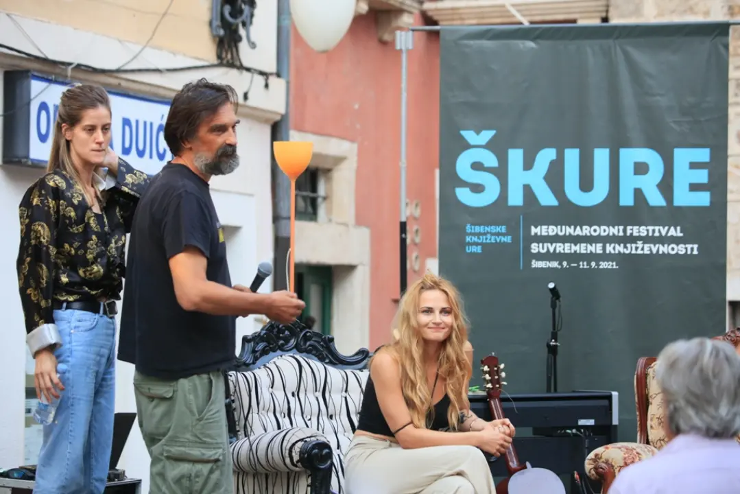 Zatvorene ŠKURE u Šibeniku: Marko Pogačar dobitnik prvog Gulina, regionalne književne nagrade za poeziju 