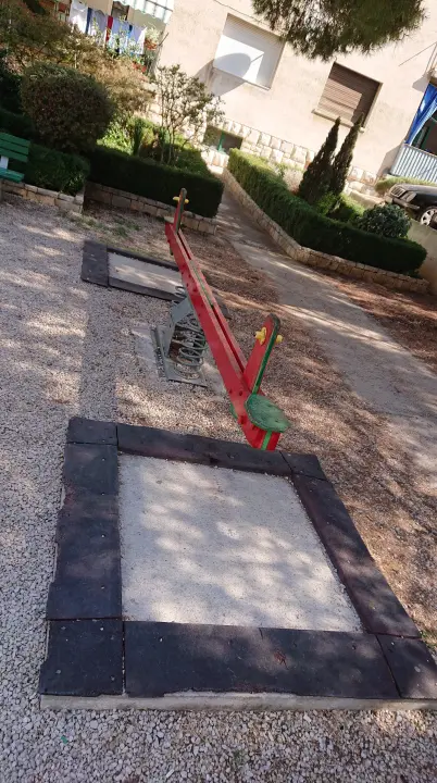 Devastirano dječje igralište na Baldekinu će pričekati obnovu: 'Potreba je mnogo, a sredstva su ograničena' 