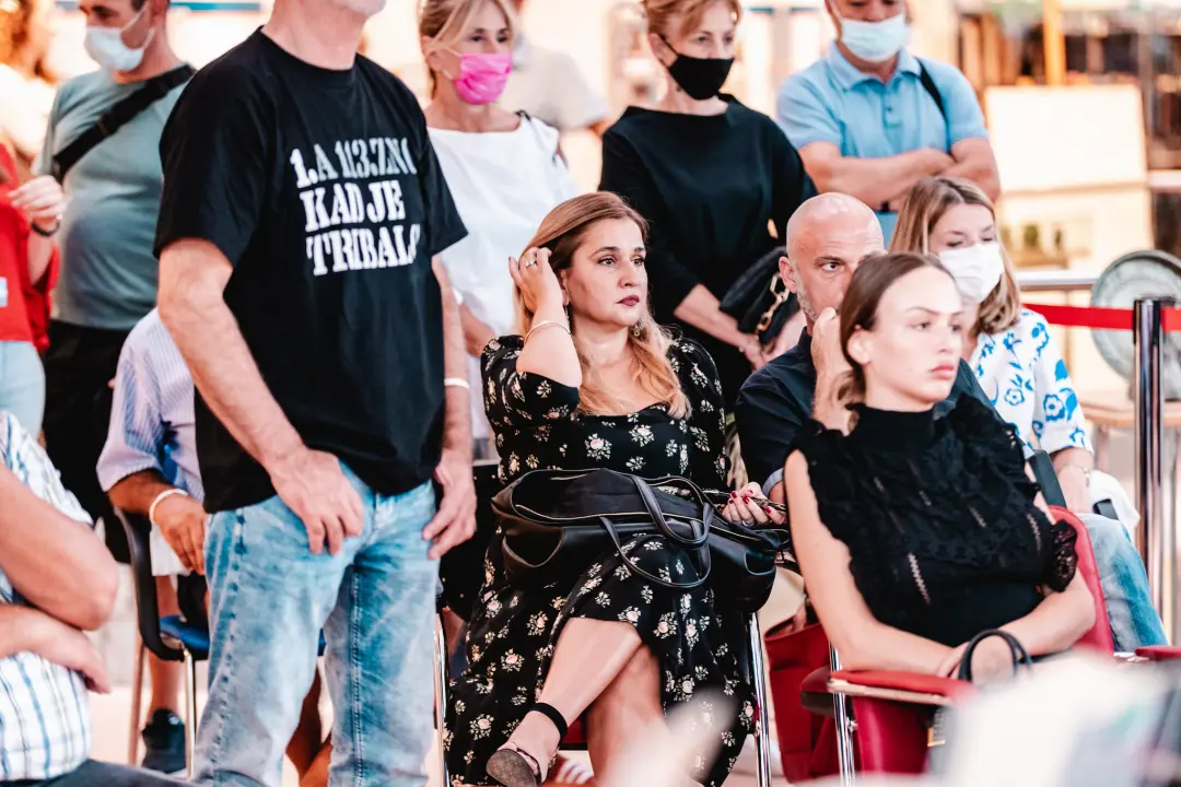 ‘Na braniku sjećanja’ Marine Jurković će vas rasplakati i nasmijati u isto vrijeme: Donosi 50 ratnih priča ljudi koje poznajete