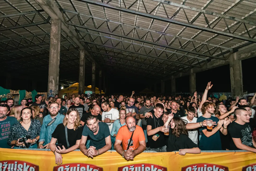 Goran Bare i Majke fantastični u Hali Šibenik, pogledajte atmosferu s koncerta