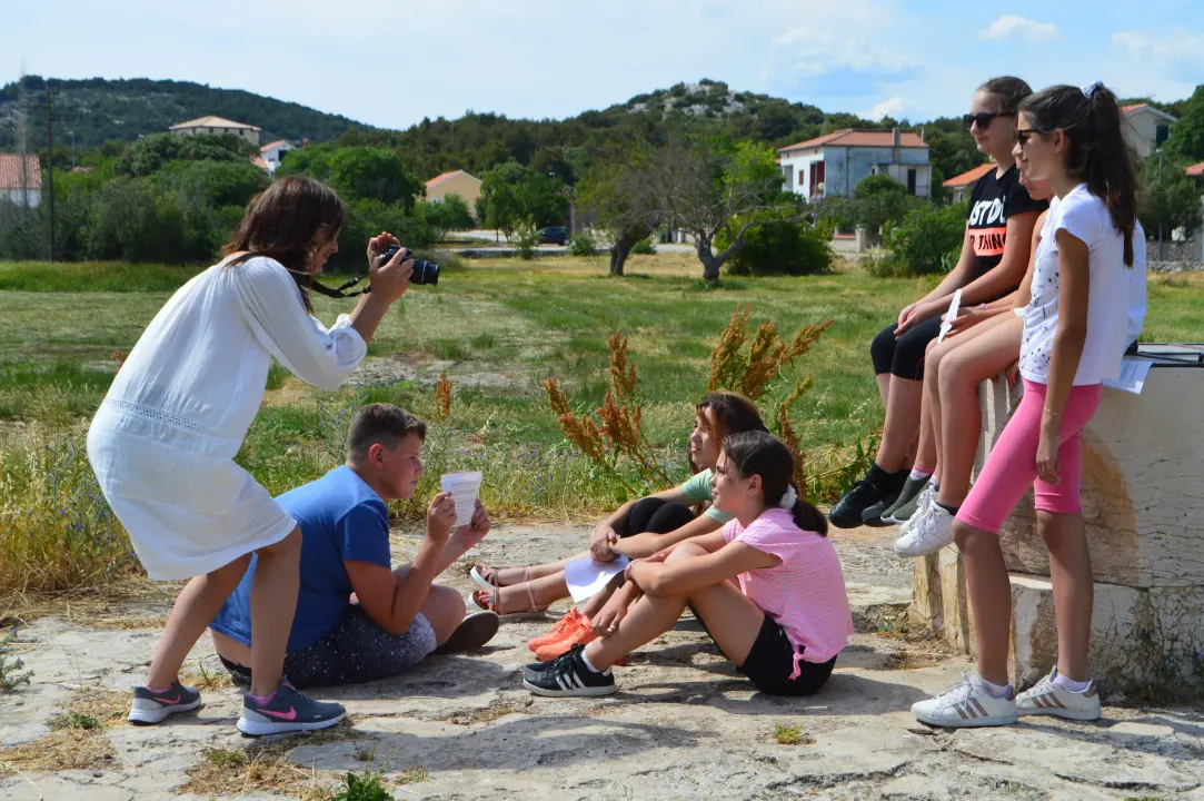 Udruga Argonauta predstavila novu turističku signalizaciju na Iokvama u Jezerima 