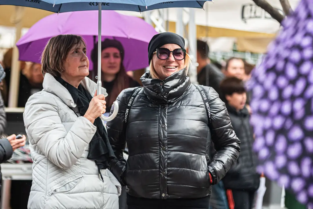 Vratilo se staro normalno na Adventuru: Fenixi, Badnjak, đardin, točno u podne