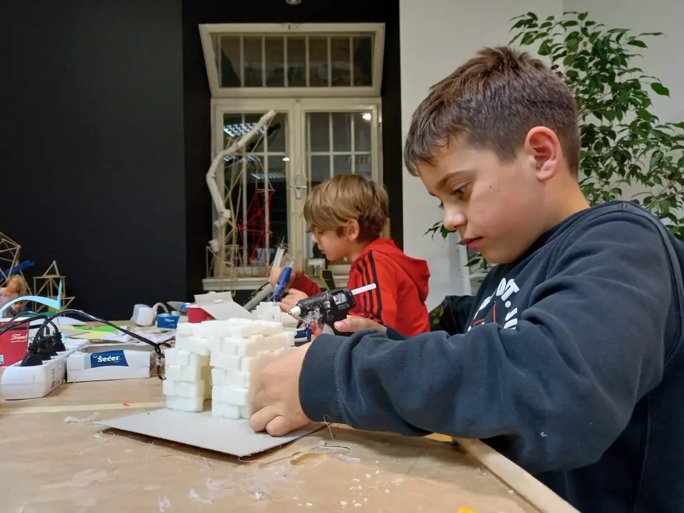 Pružite svojoj djeci najinovativniji program edukacije u školi Arkki! 
