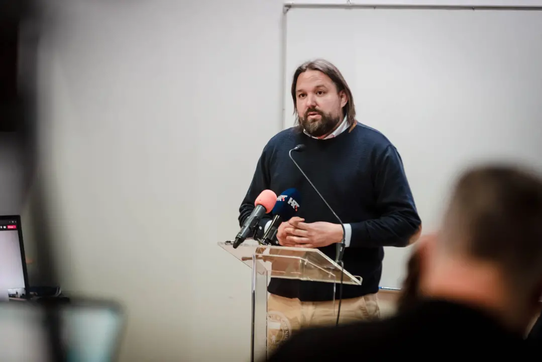 Aktualni sat: Saznali smo datum otvorenja sv. Ivana, kada novi autobusi počinju voziti i je li Šibenik spreman za nuklearni napad