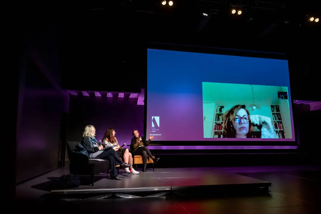 Tribina o feminizmu u Arsenu: 'Već je velika stvar što se o ovoj temi priča u Šibeniku' 