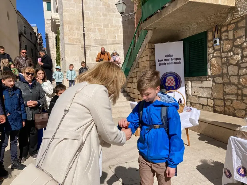 U Vodicama i Srimi na Uskrs održan tradicionalni turnir u tucanju jaja