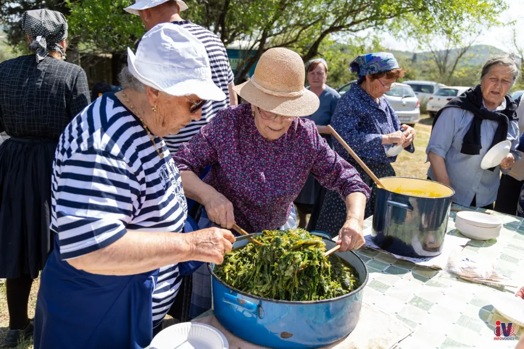 Piknik u Rakitnici: Druženje uz zelje, grah i glazbu