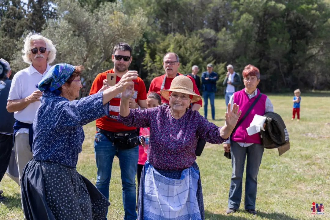 Piknik u Rakitnici: Druženje uz zelje, grah i glazbu