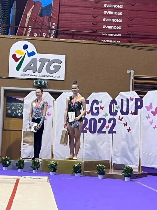 Šibenske ritmičke gimnastičarke vratile se s pregršt medalja iz Graza