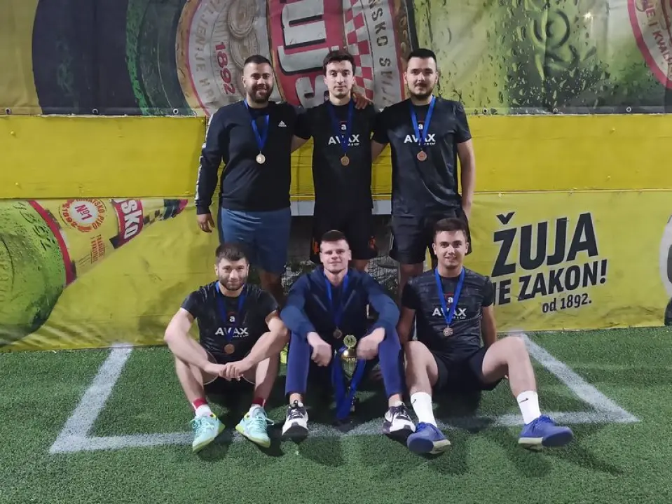 Ekipa Bibich West Ham Ražine pobjednik u seniorskoj, a ekipa GENERACIJA veteranskoj kavez ligi Bilice