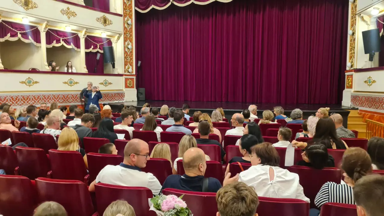 Šibenska Osnovna škola za balet i suvremeni ples proslavila deset godina postojanja