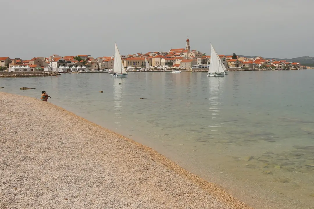 Betinska regata tradicijskih brodova održana usprkos bonaci