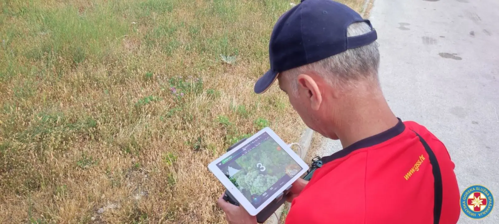 U Kninu u nedjelju popodne nestao stariji muškarac: HGSS-ovci ga pronašli u šumarku blizu kuće