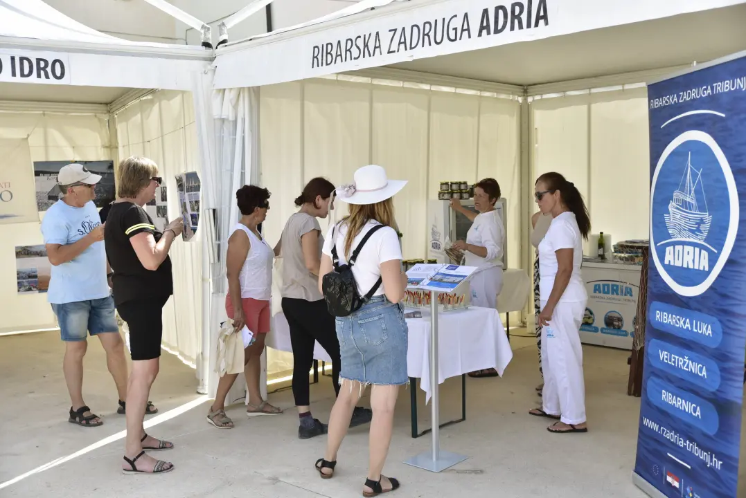 Jedinstveni doživljaj: U Betini održan Sajam tradicijske drvene brodogradnje