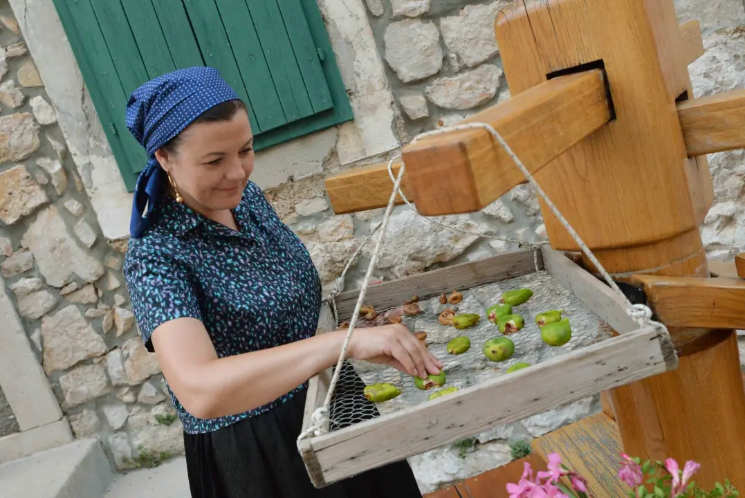 Betinjani pokazali kako su nekad izgledali kućanski poslovi i što se jelo