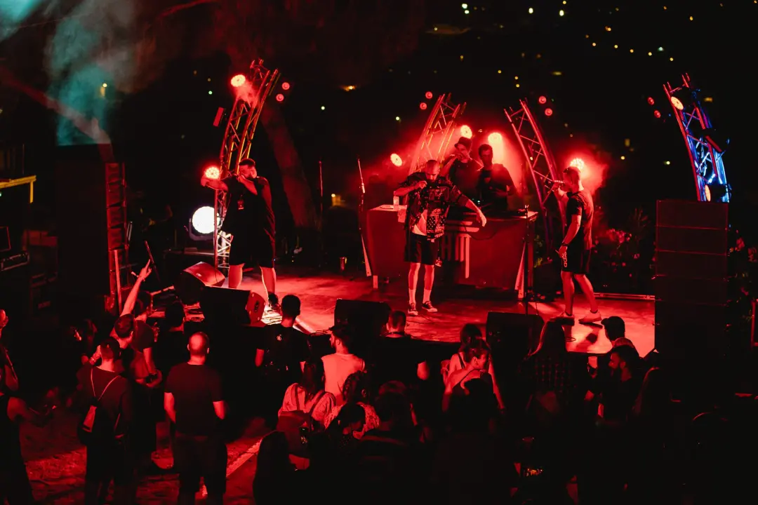 Let's Rock na Mihovilu otvorio sezonu festivala, pogledajte kako je bilo sinoć