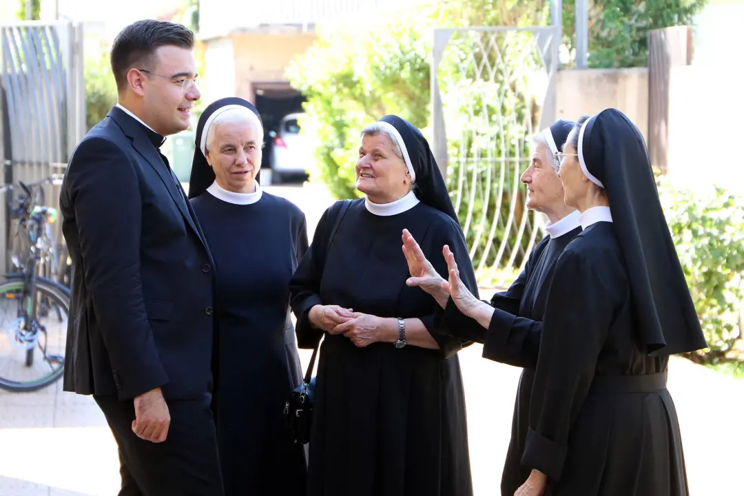 Don Šime Pleadin proslavio mladu misu u crkvi sv. Josipa u Ražinama
