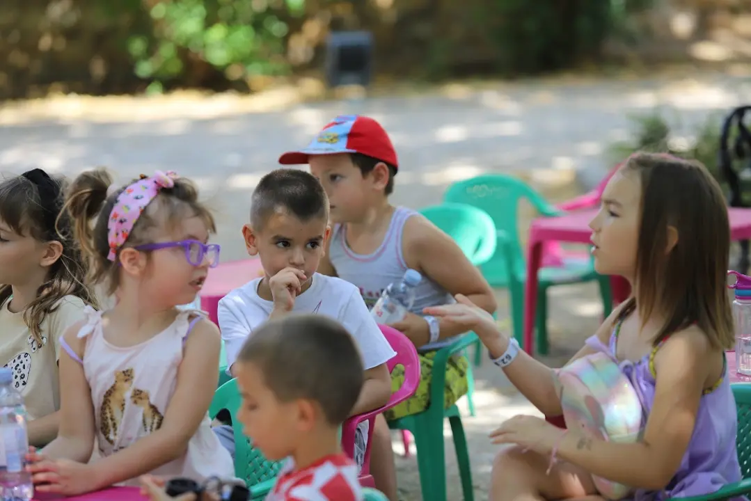 Danas je zbog MDF-a najduži dan u godini: Poznati čitaju, sajam knjiga, ulični program, predstave...