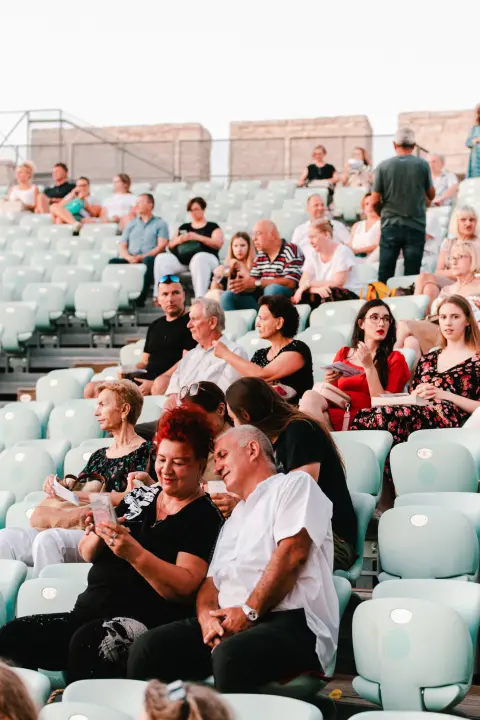 Amira Medunjanin po treći put na sv. Mihovilu: Red glazbe, red suza pa red smijeha!