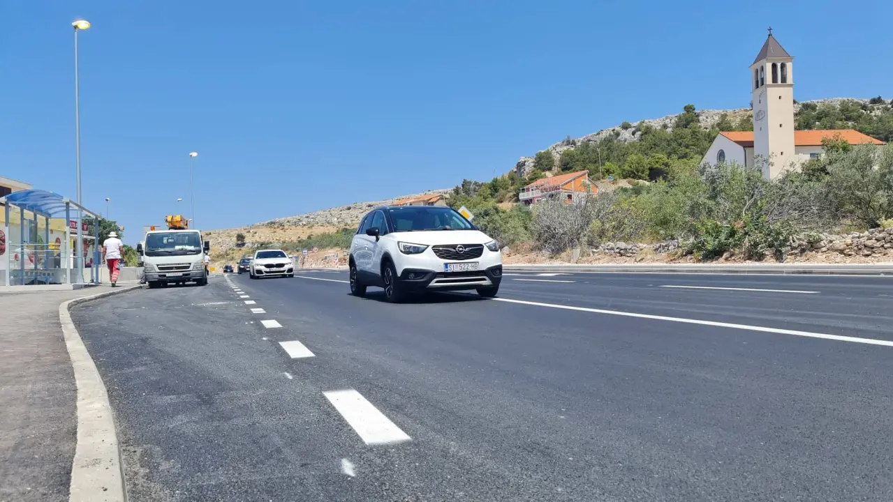Gotove muke po mještanima Žaborića: Rekonstruirana dionica magistrale napokon bez semafora, promet teče normalno
