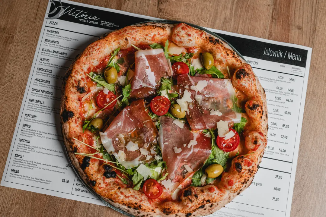 Isprobajte nova jela u ponudi pizzerije &amp; caffe bara Victoria! 