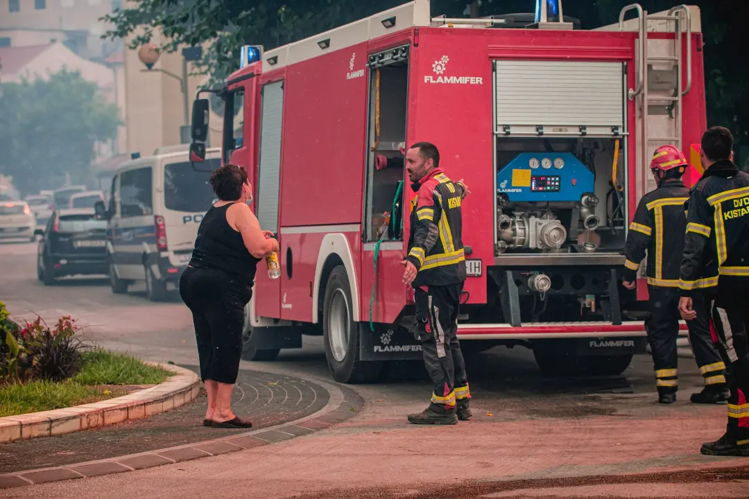 Fotogalerija koja otkriva razmjere plamenog užasa u Zatonu i Raslini