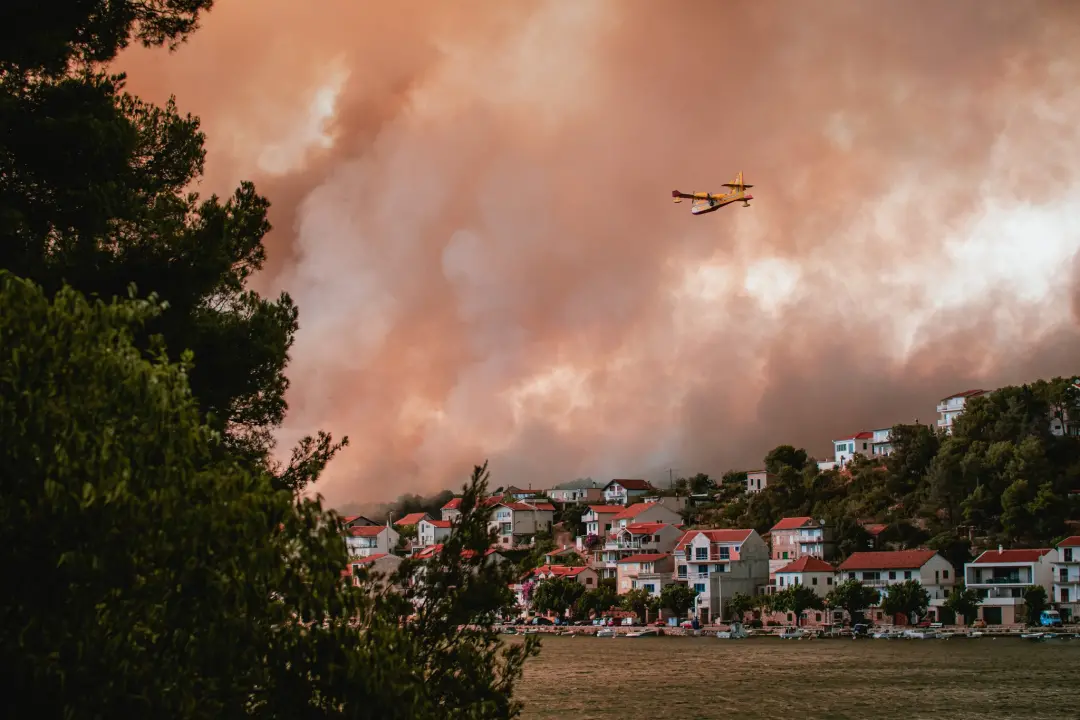 Fotogalerija koja otkriva razmjere plamenog užasa u Zatonu i Raslini