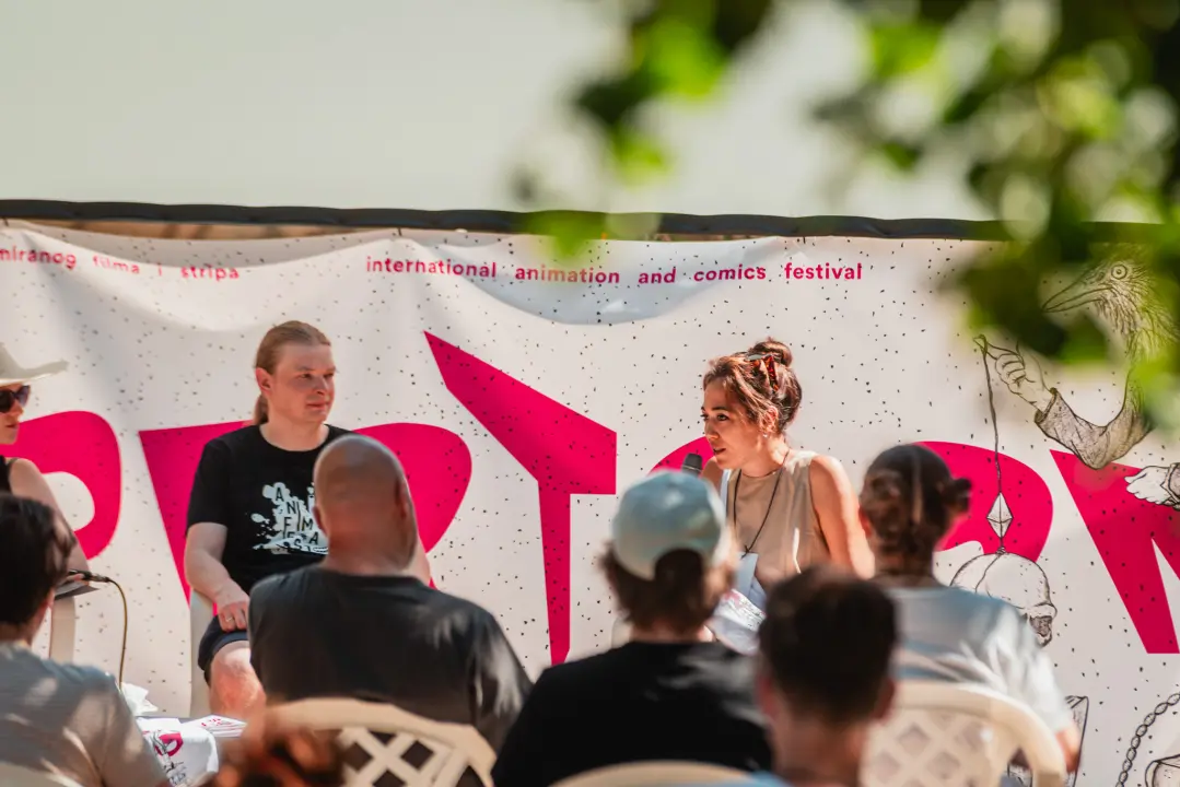 Jutra na Supertoon festivalu rezervirana su za razgovore s autorima u debelom hladu đardina