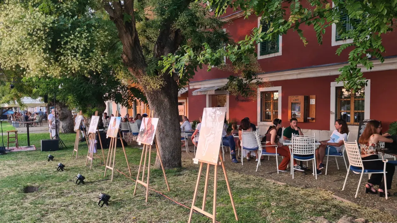 Arsen više nije među nama, ali njegovo djelo živi: Fotografi pokazali kako oni vide 'Djevojku iz moga kraja'