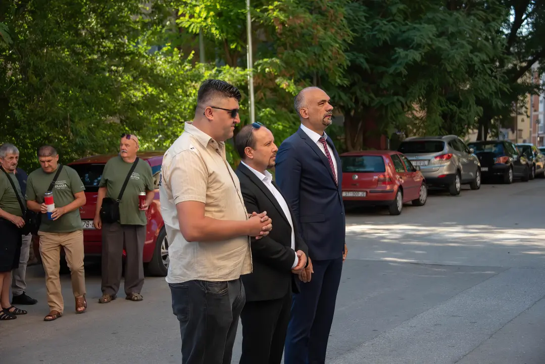 Predstavnici Grada, Županije i branitelja položili vijence u Kninu