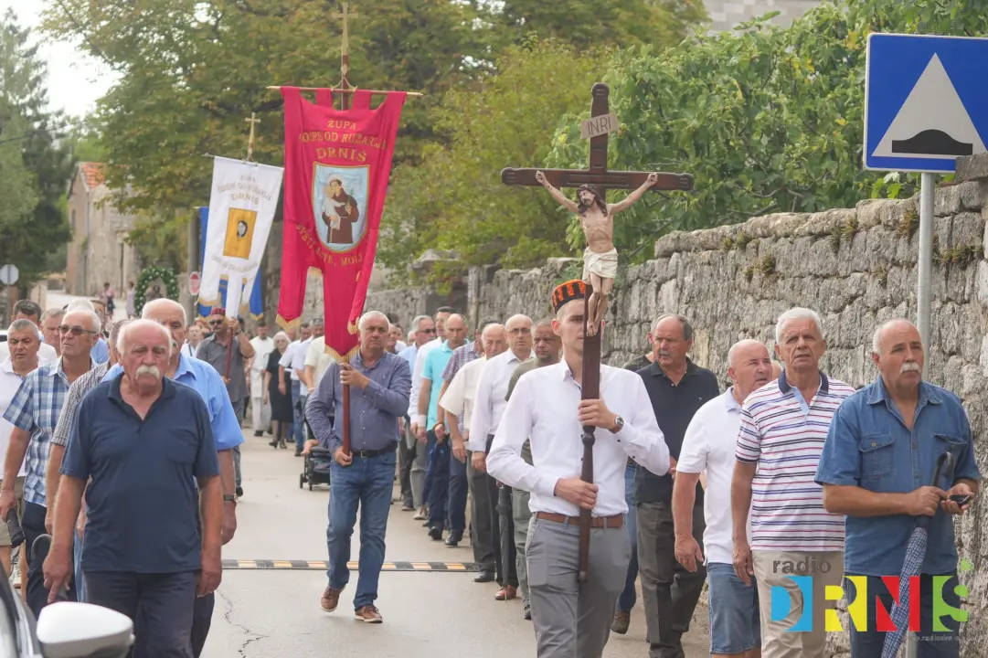Drnišani danas slave sv. Roka, večeras na fešti Dalmatino
