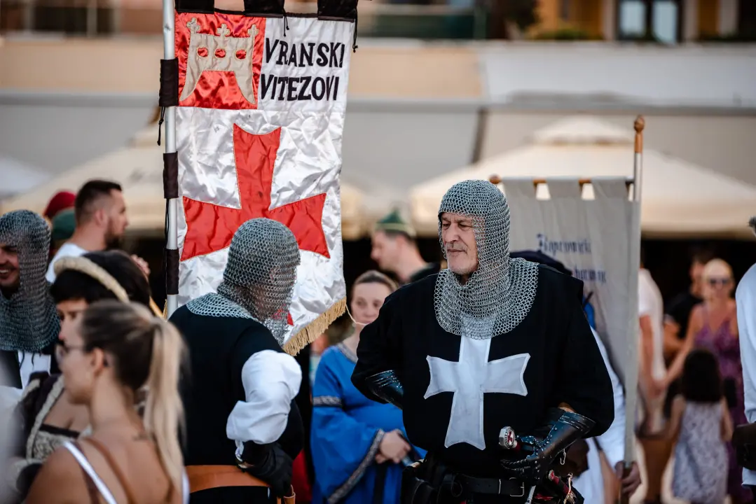 Mačevanjem povijesnih postrojbi na Poljani počela 'Opsada Šibenika 1647.' 