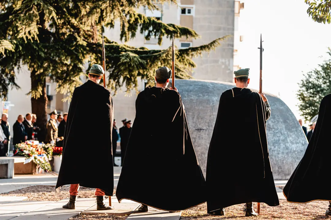 Šibenčani komemoracijom na Baldekinu i mimohodom obilježili 31. obljetnicu Rujanskog rata
