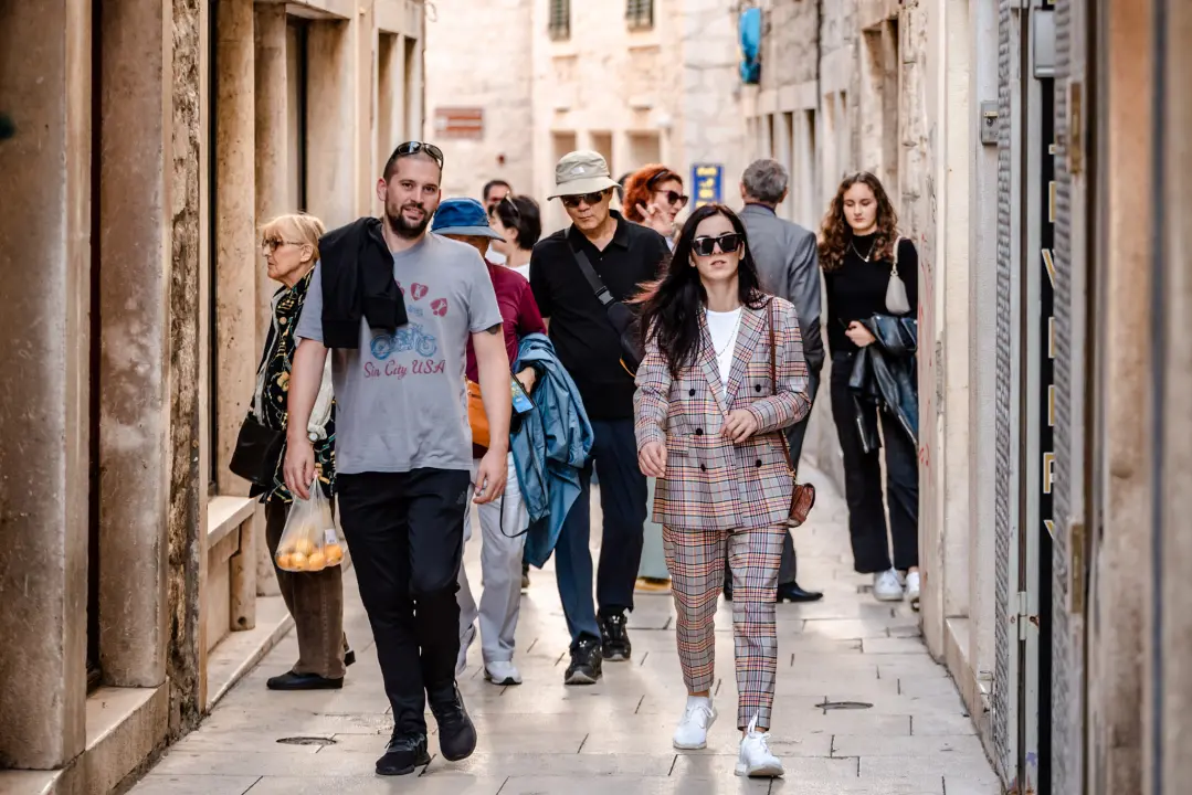 Ove dame iz Đira po gradu će vam dati mnoštvo ideja za jesenske outfite