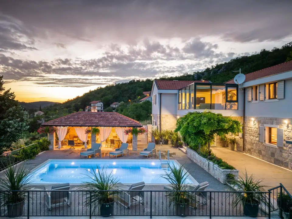 Oglasite svoje kuće za odmor na Adriatic Luxury Villas i spremni dočekajte sljedeću sezonu! 