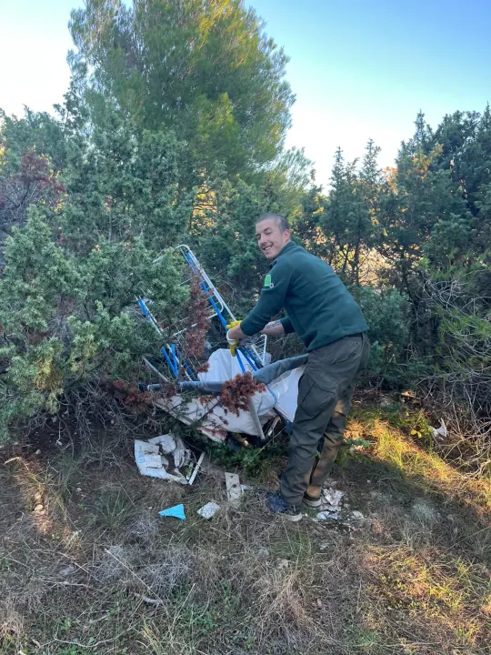 Akcija čišćenja smeća uz biciklističku stazu na ulazu NP Krka: 'Odlučili smo slijediti primjer Gorana Šimića'