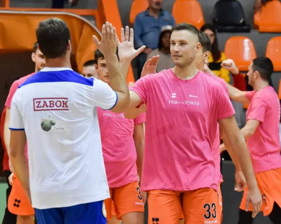 Šibenka narančastu zamijenila ružičastom bojom: Kupite majicu ili potpisani dres i pomozite Ligi protiv raka
