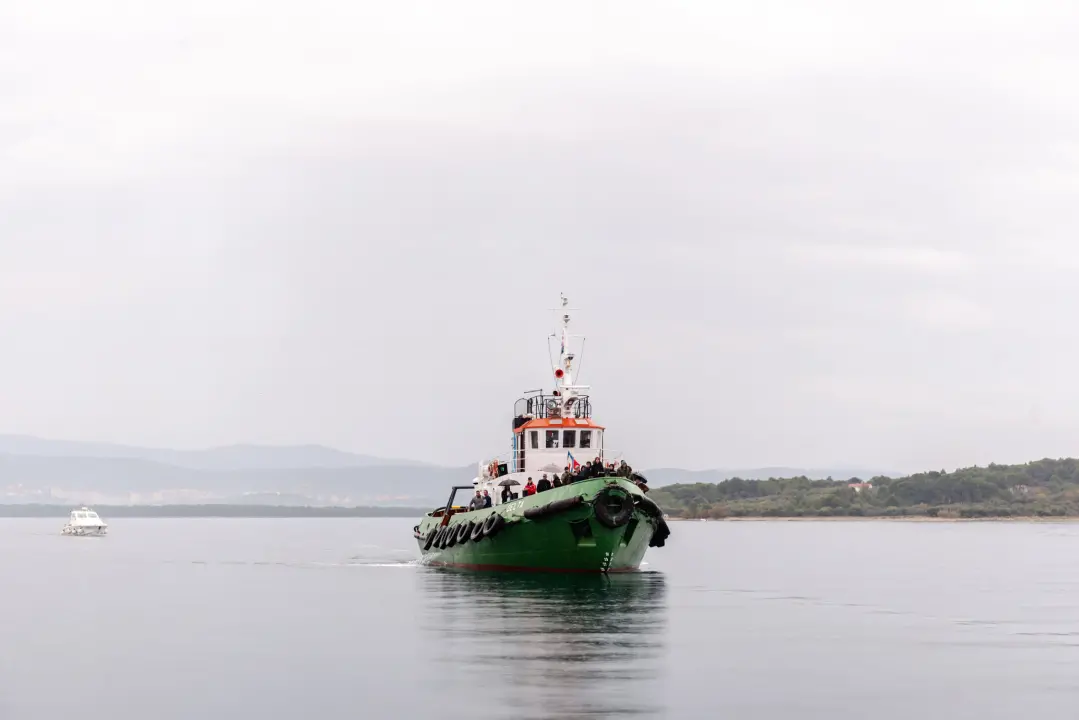 Kod Zlarina u more položen vijenac u čast svih poginulih i nestalih hrvatskih pomoraca
