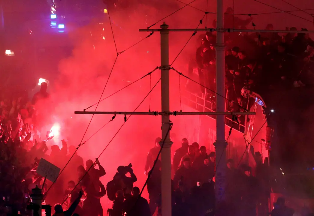U Hrvatskoj 'nitko nije normalan': Vatreni stigli među 80 tisuća navijača!
