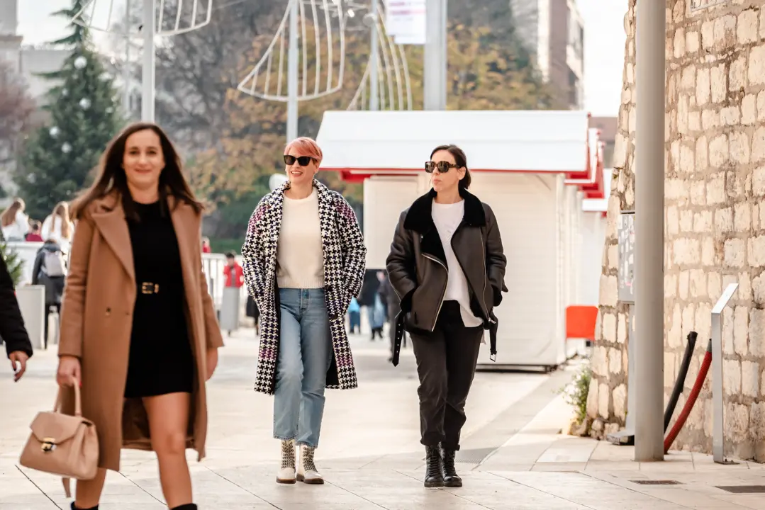 Šibenčani iskoristili malo lijepog vremena i prošetali zanimljive modne kombinacije!