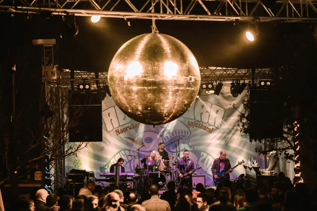 Rockfellersi koncertom u Parkiću zaključili Adventuru 