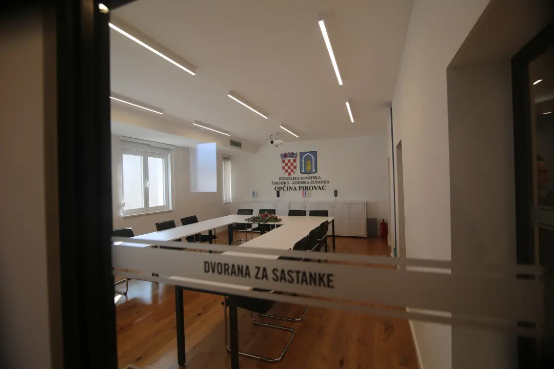 Općina preselila u nove urede: 'Nastavak izgradnje jednog novog, uređenog i prosperitetnog Pirovca'